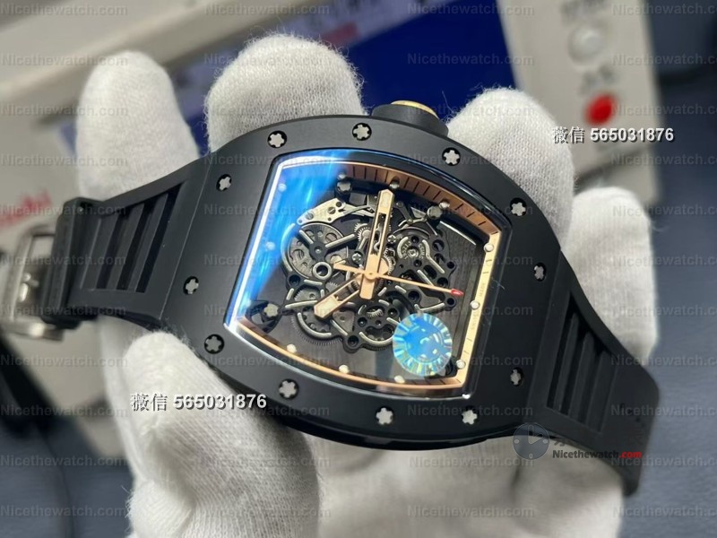 ZF 厂理查德米勒 RM-055 V3 深度评测：黑色陶瓷壳 + 一体机芯，硬核运动表首?。?| 奈斯探表