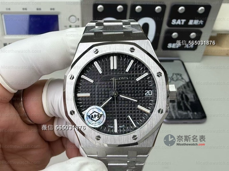 APS爱彼15510ST黑盘开箱实测：41mm钢王复刻表值不值得入？看完这篇再决定 | 奈斯探表