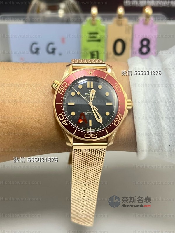 VS工厂复古青铜金海马300深度评测：丹东8806机芯+红金配色值不值得入手？ | 奈斯探表