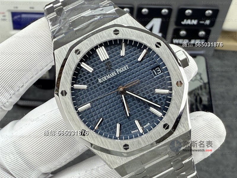 VS厂皇家橡树15500蓝盘评测：丹东4302一体机芯能否撼动APS地位？ | 奈斯探表