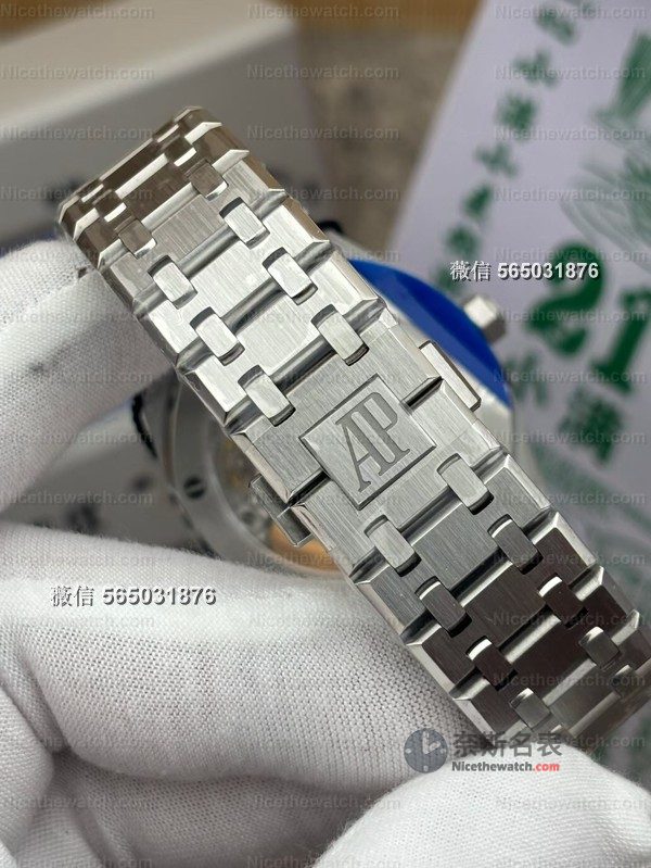 实测：ZF 厂爱彼 15500 王者归来，4302 无卡度机芯能否接棒 APS？ | 奈斯探表